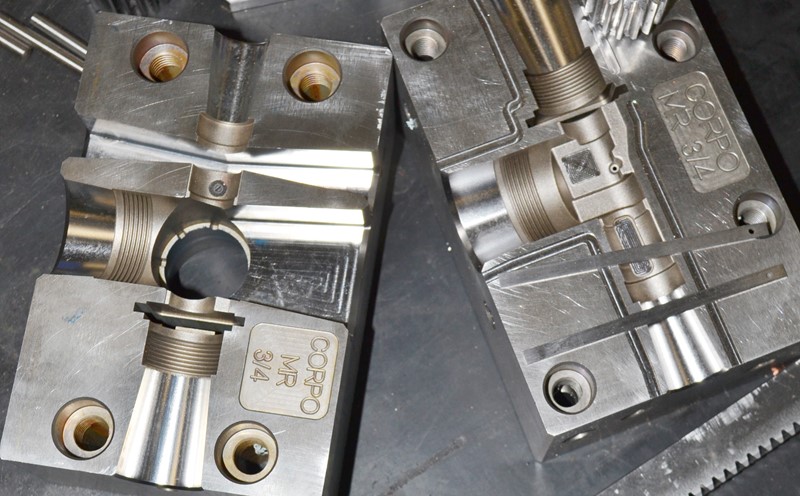 molds-for-plastic-high-production-manufacturing