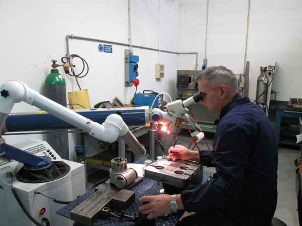 injection mould laser welding