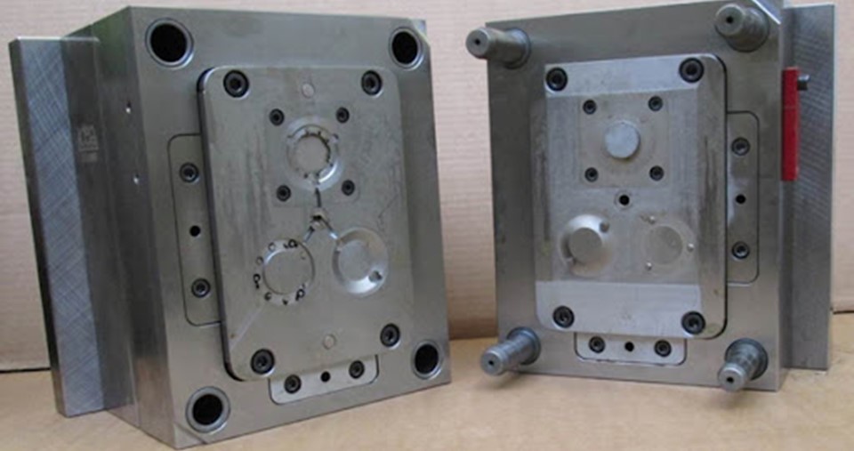 Plastic Molds Manufacture